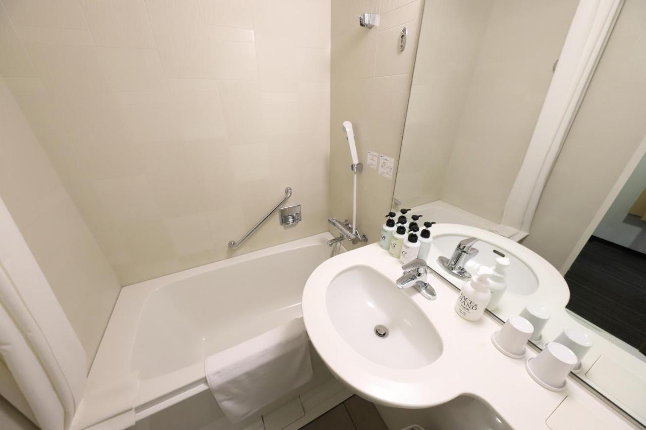 Smile Hotel Osaka Yotsubashi Экстерьер фото
